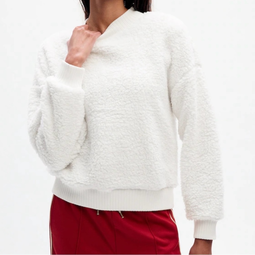 Gap Size L Milk White Sherpa Crewneck Sweatshirt